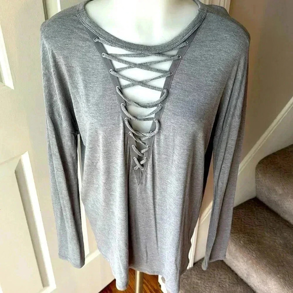 Express Tops - Size S One Eleven by Express long sleeve gray tie front top